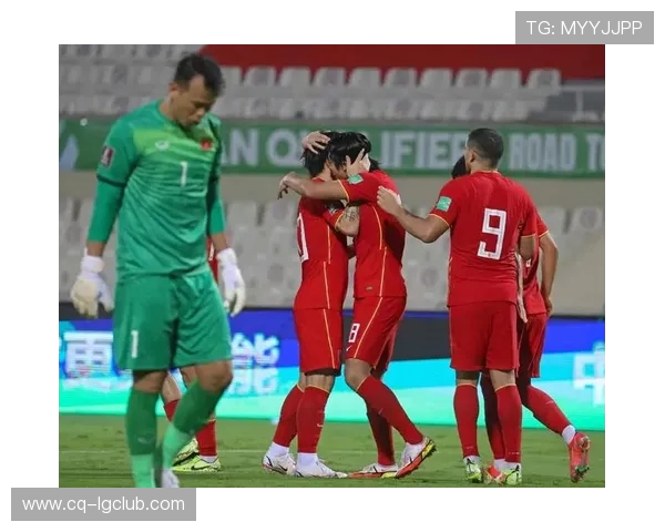 以范志毅纪念足球为载体展现中国足球精神与时代记忆